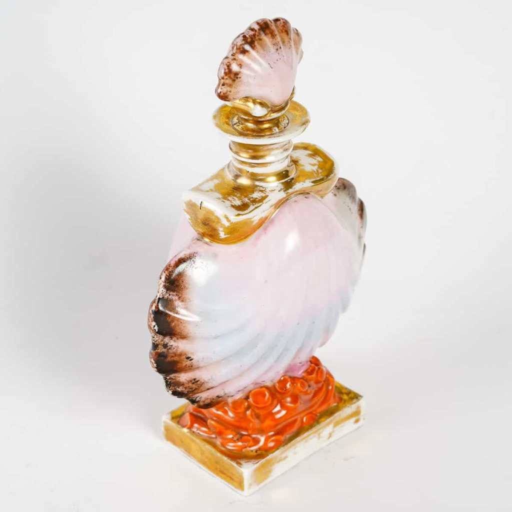 Flacon à parfum en porcelaine vieux Paris XIXéme | Biron Flacon à parfum en porcelaine vieux Paris XIXéme