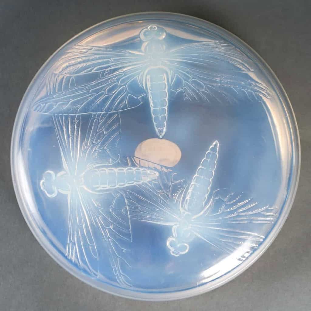 Boîte « Libellules » verre opalescent de René LALIQUE | Biron Boîte "Libellules" verre opalescent de René LALIQUE