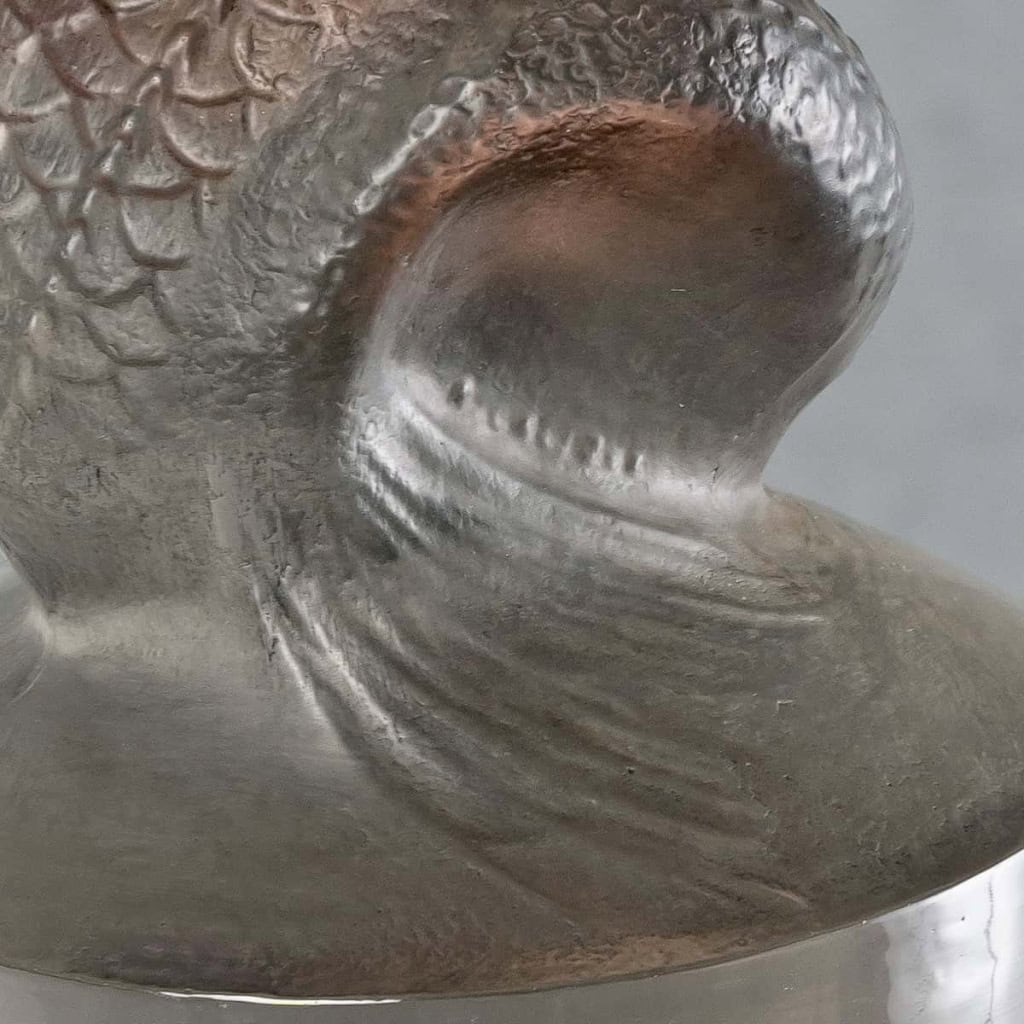 Mascotte Automobile Statuette « Naïade » verre blanc patiné gris de René LALIQUE | Biron Mascotte Automobile Statuette "Naïade" verre blanc patiné gris de René LALIQUE