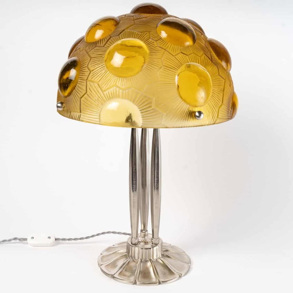 Lampe « Soleil » verre jaune – pied bronze nickelé de René LALIQUE | Biron Lampe "Soleil" verre jaune - pied bronze nickelé de René LALIQUE