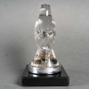 Mascotte Automobile Serre-Livres « Faucon » verre blanc de René LALIQUE | Biron Mascotte Automobile Serre-Livres "Faucon" verre blanc de René LALIQUE
