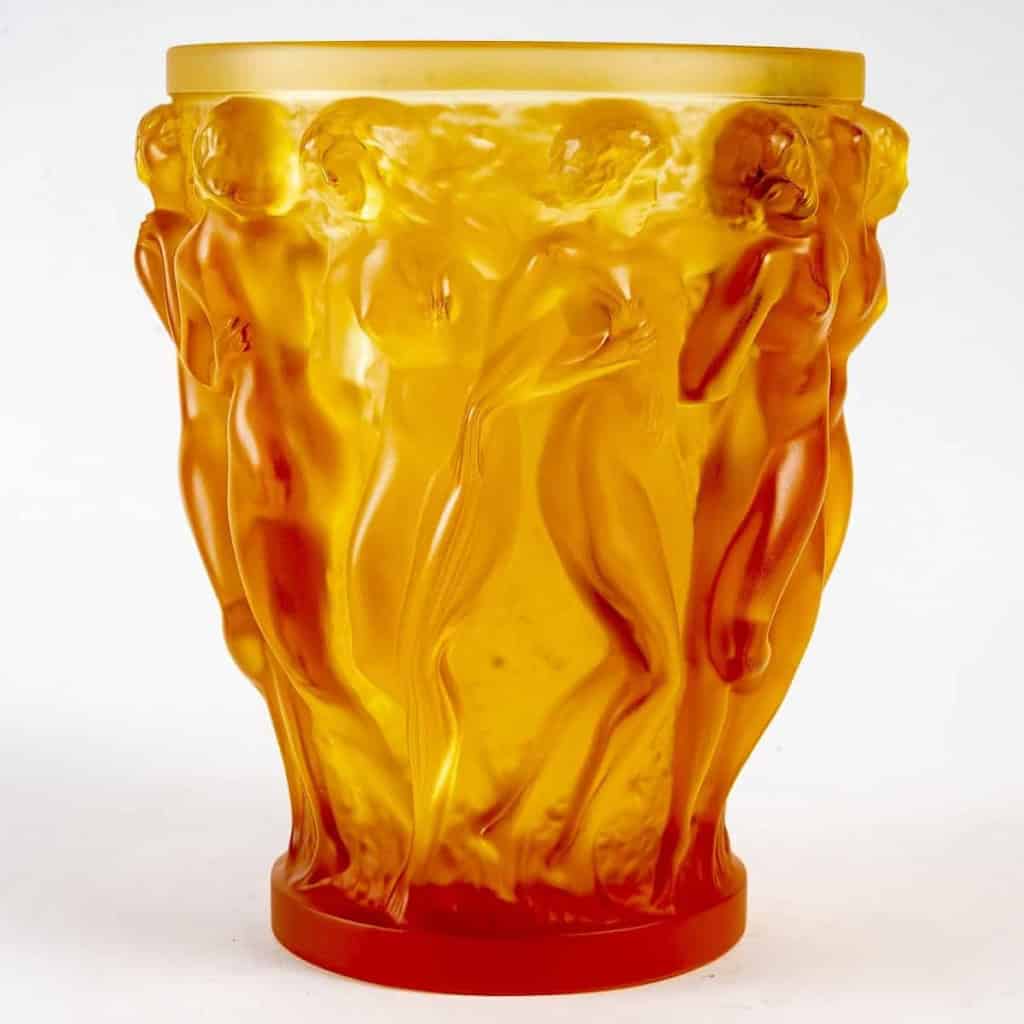 Vase « Bacchantes » cristal ambre numéroté – neuf de LALIQUE FRANCE | Biron |||||||||