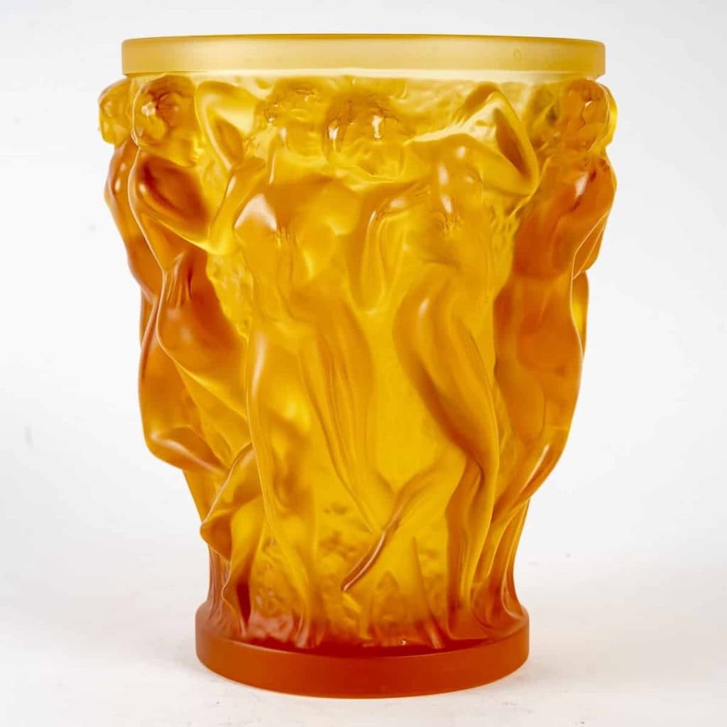 Vase « Bacchantes » cristal ambre numéroté – neuf de LALIQUE FRANCE | Biron Vase "Bacchantes" cristal ambre numéroté - neuf de LALIQUE FRANCE