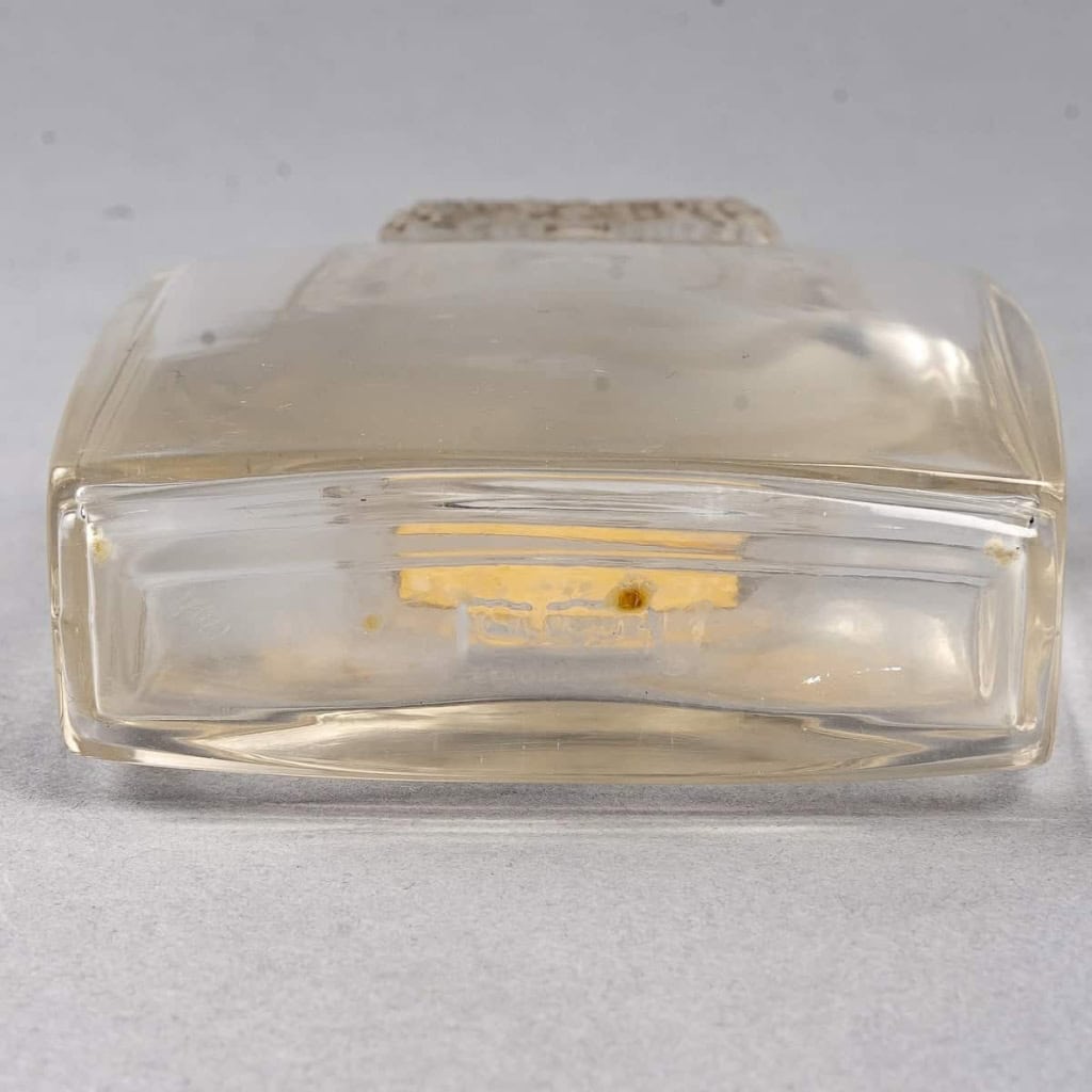 Deux Flacons « Muguet » verre blanc de René LALIQUE pour Coty | Biron Deux Flacons "Muguet" verre blanc de René LALIQUE pour Coty