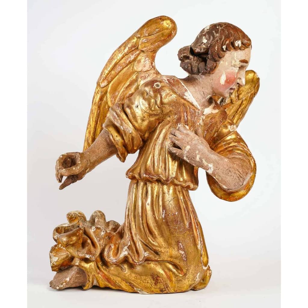 Ange en bois sculpté du XVIIIème siècle | Biron Ange en bois sculpté du XVIIIème siècle