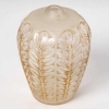 Vase « Tournai » verre blanc patiné sépia de René LALIQUE | Biron Vase "Tournai" verre blanc patiné sépia de René LALIQUE