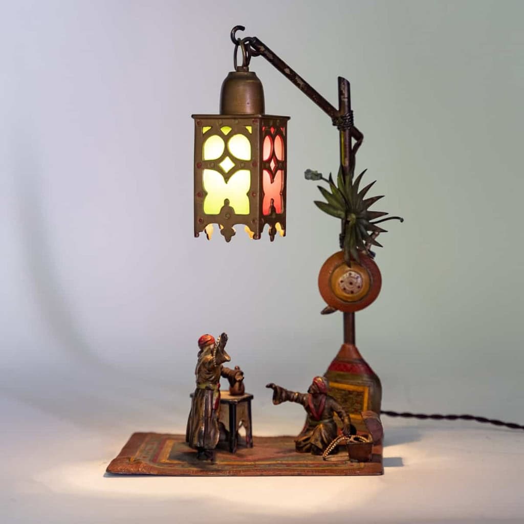 Lampe en bronze de Vienne, XIXème siècle | Biron Lampe en bronze de Vienne, XIXème siècle