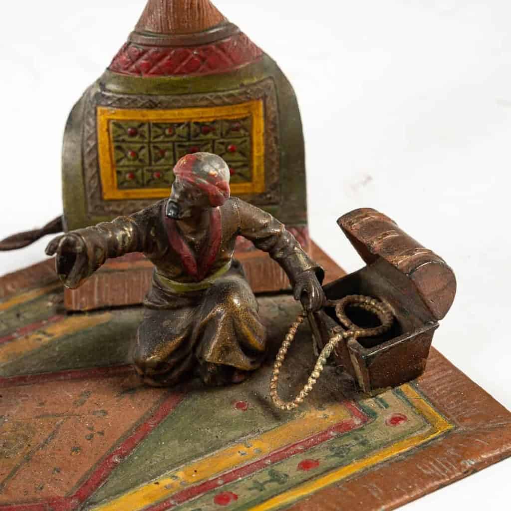Lampe en bronze de Vienne, XIXème siècle | Biron Lampe en bronze de Vienne, XIXème siècle