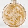 Flacon « Rosace Figurines » verre blanc patiné sépia de René LALIQUE | Biron Flacon "Rosace Figurines" verre blanc patiné sépia de René LALIQUE