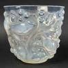 Vase « Avallon » verre opalescent de René LALIQUE | Biron Vase "Avallon" verre opalescent de René LALIQUE