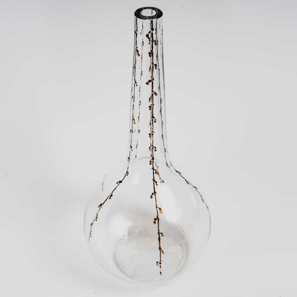 Carafe « Delvaux » verre blanc émaillé noir et doré | Biron Carafe "Delvaux" verre blanc émaillé noir et doré
