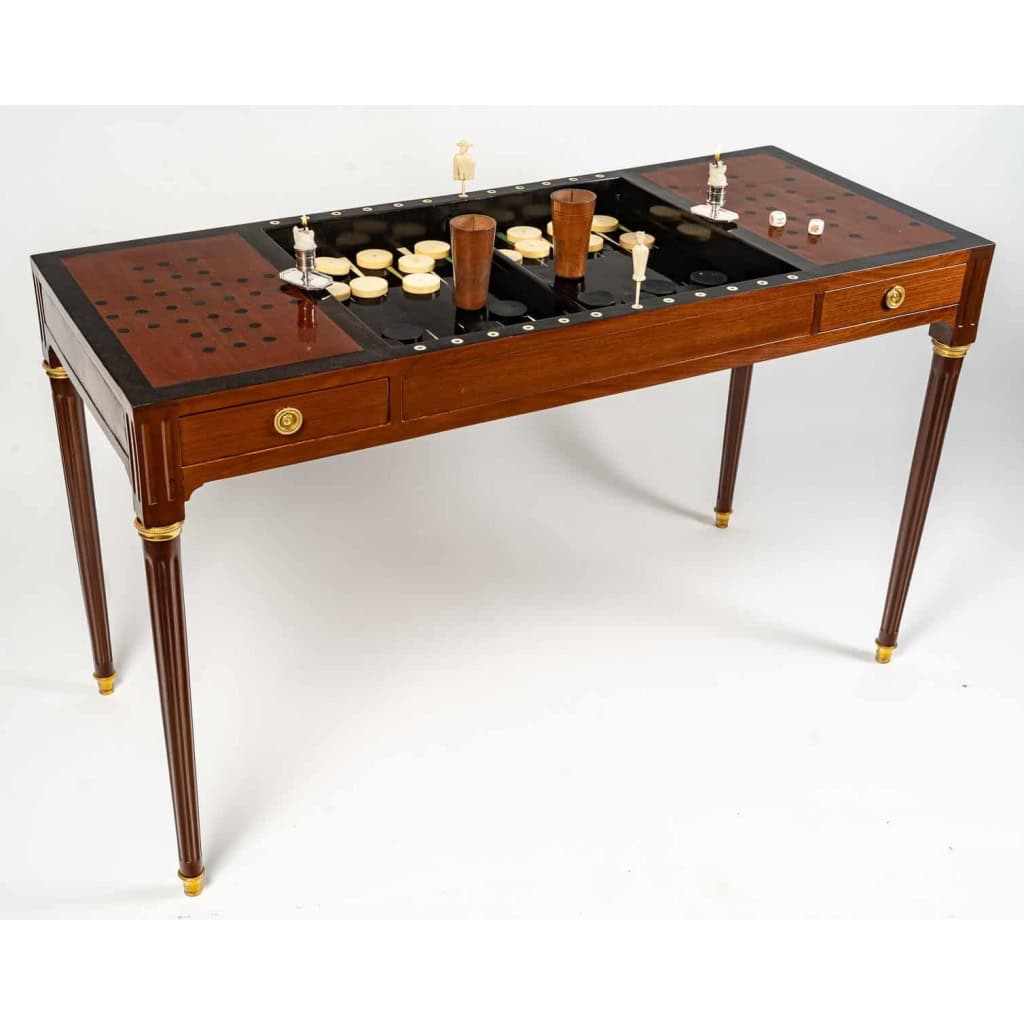 Table de jeux tric-trac d'époque Louis XVI (1774 - 1793).