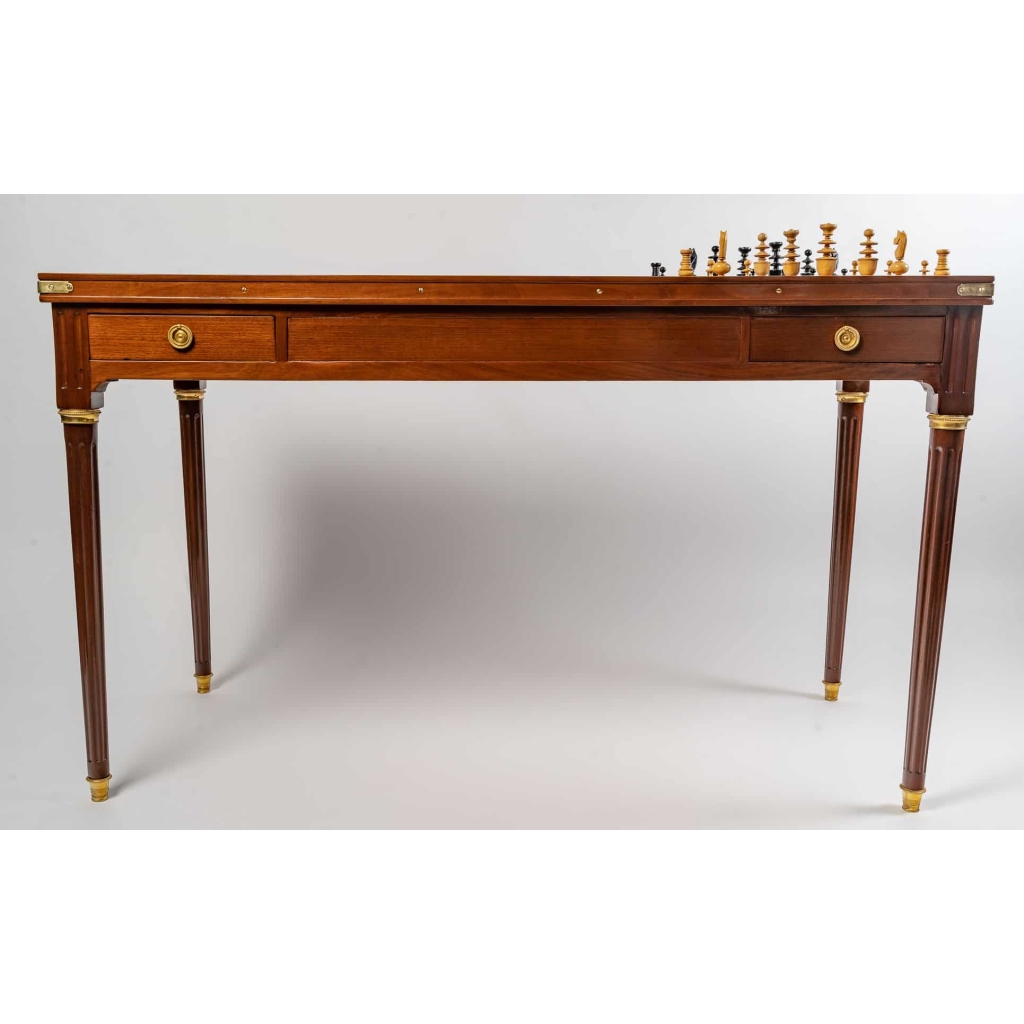 Table de jeux tric-trac d'époque Louis XVI (1774 - 1793).