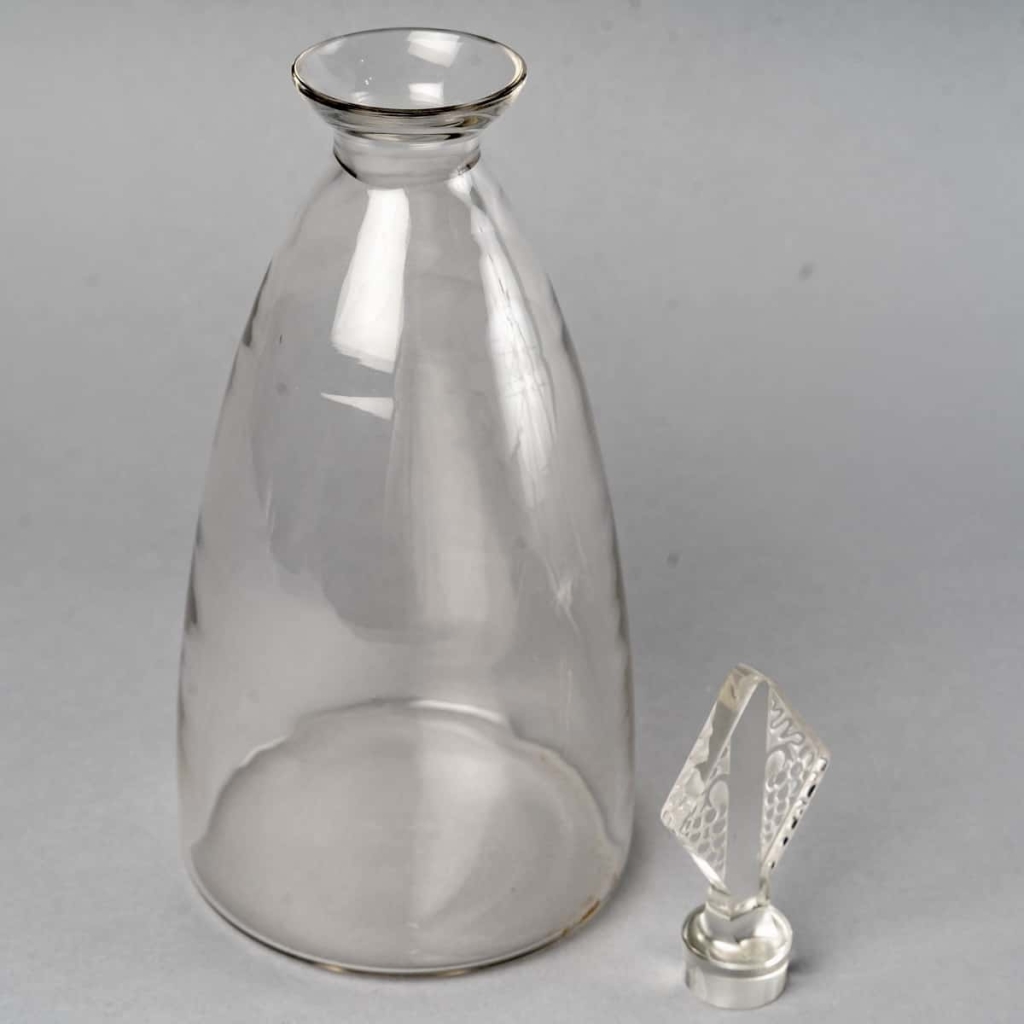 Service « Savergne » verre blanc de René LALIQUE – 34 Pièces | Biron Service "Savergne" verre blanc de René LALIQUE - 34 Pièces
