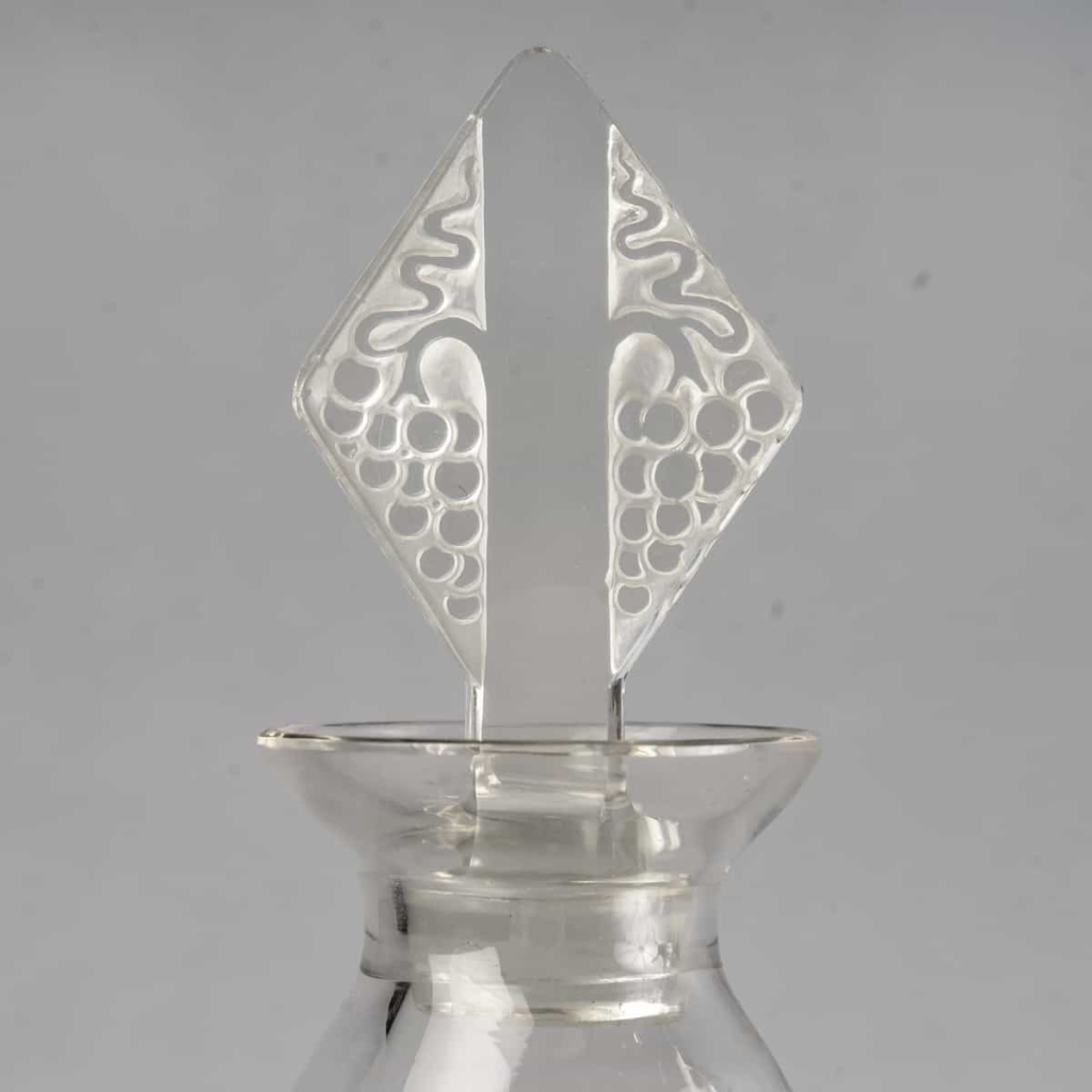 Service « Savergne » verre blanc de René LALIQUE – 34 Pièces | Biron Service "Savergne" verre blanc de René LALIQUE - 34 Pièces