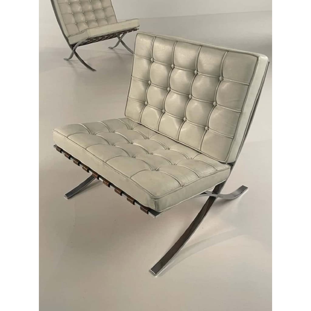 Ludwig Mies Van Der Rohe (1886-1969): Paire de fauteuils | Biron Ludwig Mies Van Der Rohe (1886-1969): Paire de fauteuils