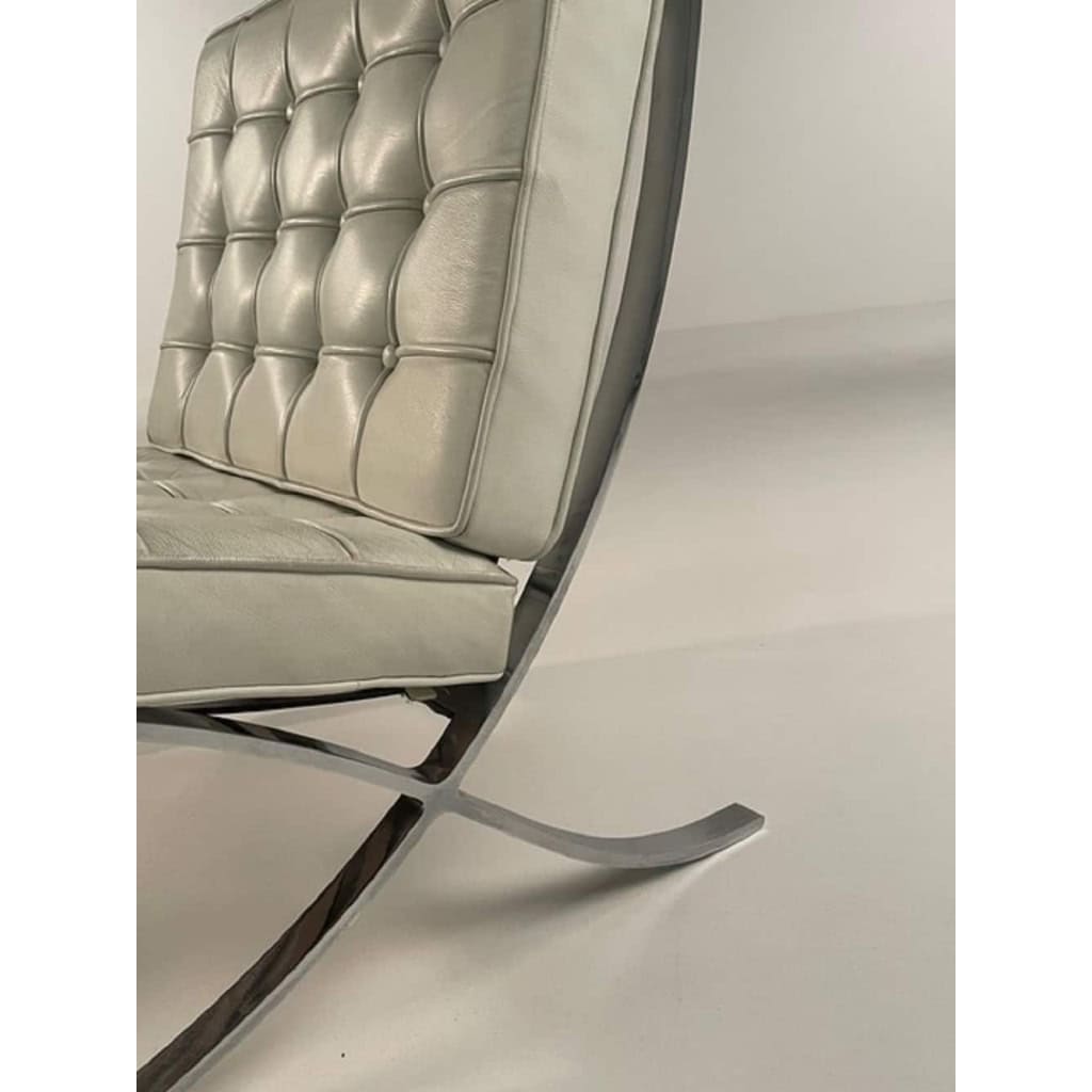 Ludwig Mies Van Der Rohe (1886-1969): Paire de fauteuils | Biron Ludwig Mies Van Der Rohe (1886-1969): Paire de fauteuils