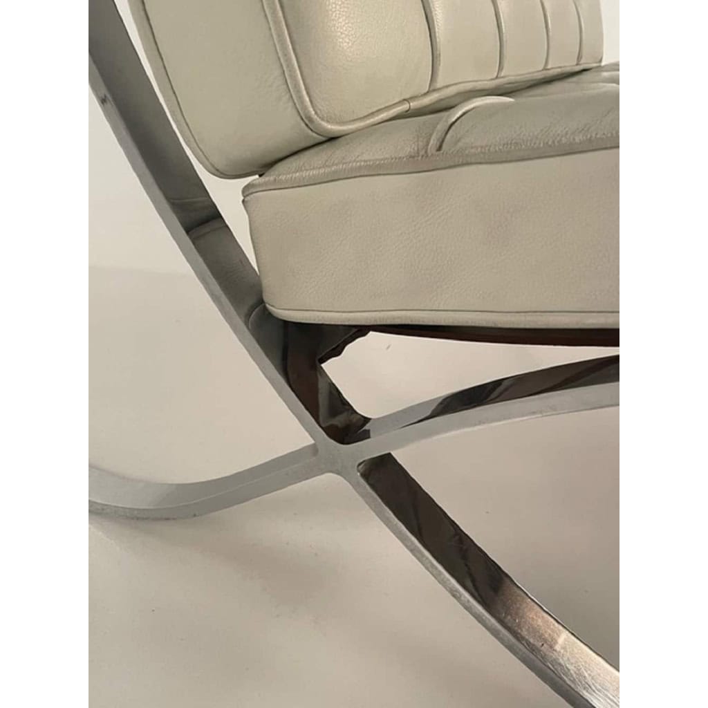 Ludwig Mies Van Der Rohe (1886-1969): Paire de fauteuils | Biron Ludwig Mies Van Der Rohe (1886-1969): Paire de fauteuils