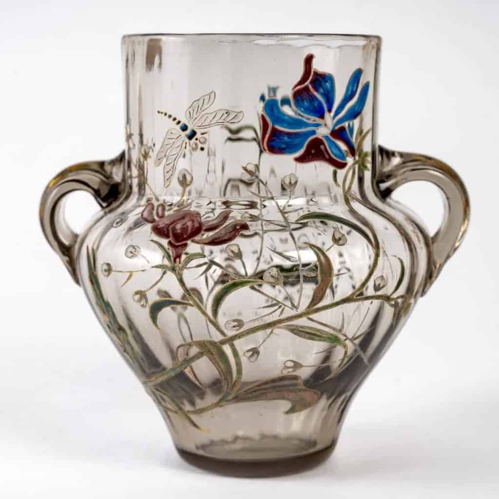Vase Cristallerie à anses verre gris émaillé d’iris et d’une libellule de Emile Gallé | Biron ||||||