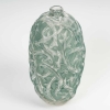 Vase « Ronces » verre blanc patiné vert de René LALIQUE | Biron Vase "Ronces" verre blanc patiné vert de René LALIQUE
