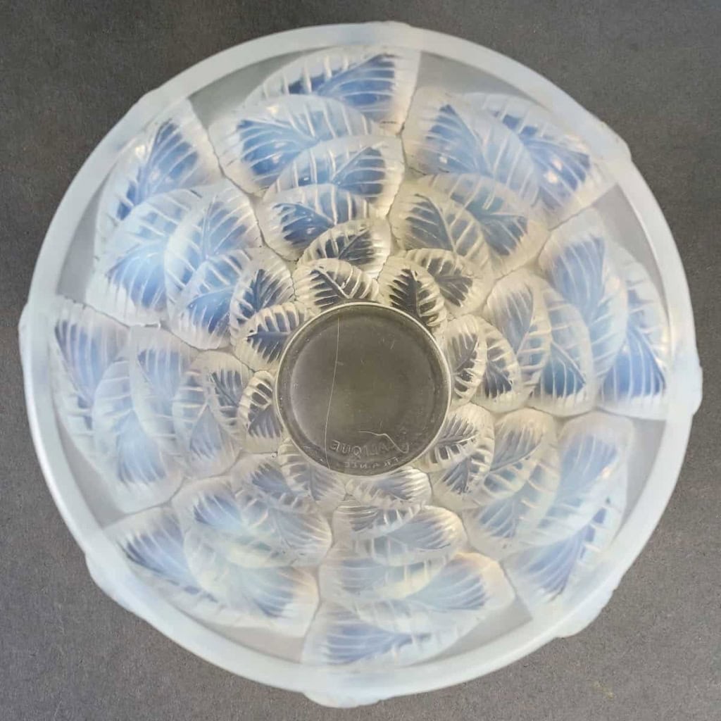Vase « Moissac » verre opalescent de René LALIQUE | Biron Vase "Moissac" verre opalescent de René LALIQUE