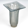Vase « Lotus » verre blanc patiné bleu de René LALIQUE | Biron |||||||