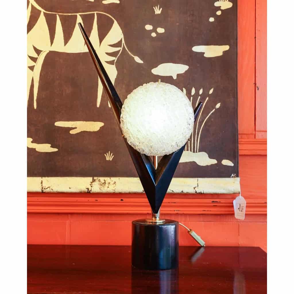 Maison Arlus, Lampe en verre, laiton doré et bois laqué, années 1950 | Biron ||||