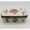 Boite En Porcelaine De Mennecy, 1757 | Biron |||