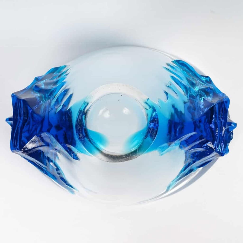 Coupe Vase Haïti cristal blanc et bleu de René LALIQUE | Biron Coupe Vase Haïti cristal blanc et bleu de René LALIQUE