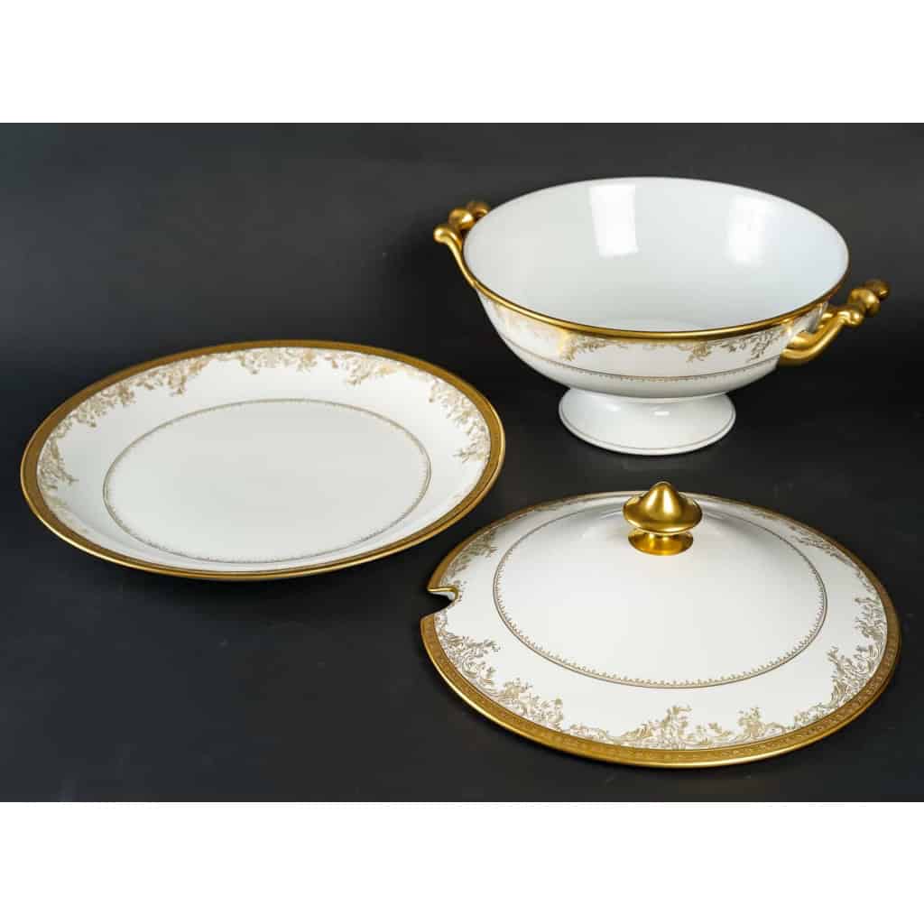 Service de Table en Porcelaine de Luxe | Collection Diplomate Haviland | Blanc et Or | Ensemble pour 12 personnes – 53 Pièces | Biron Service de Table en Porcelaine de Luxe | Collection Diplomate Haviland | Blanc et Or | Ensemble pour 12 personnes - 53 Pièces