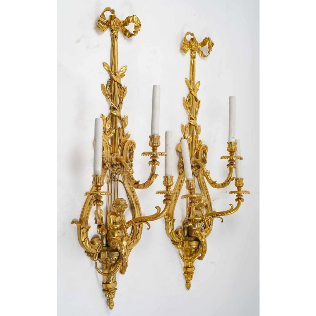 Paire d’appliques en bronze du XIXème siècle | Biron Paire d'appliques en bronze du XIXème siècle