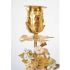 Paire de bougeoirs, style Louis XV en bronze doré et porcelaine | Biron Paire de bougeoirs, style Louis XV en bronze doré et porcelaine