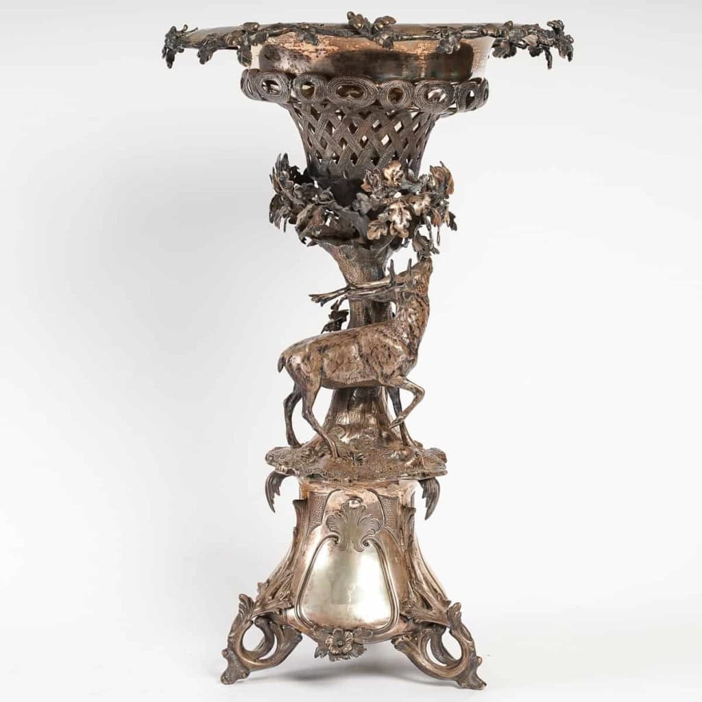Grande coupe en argent au cerf, Napoléon III | Biron Grande coupe en argent au cerf, Napoléon III
