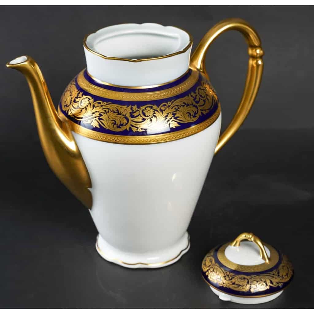 Service à Café en Porcelaine de Limoges | Vendôme Bernardaud | Bleu de four et Or | Ensemble pour 12 Personnes| 27 Pièces | Biron Service à Café en Porcelaine de Limoges | Vendôme Bernardaud | Bleu de four et Or | Ensemble pour 12 Personnes| 27 Pièces