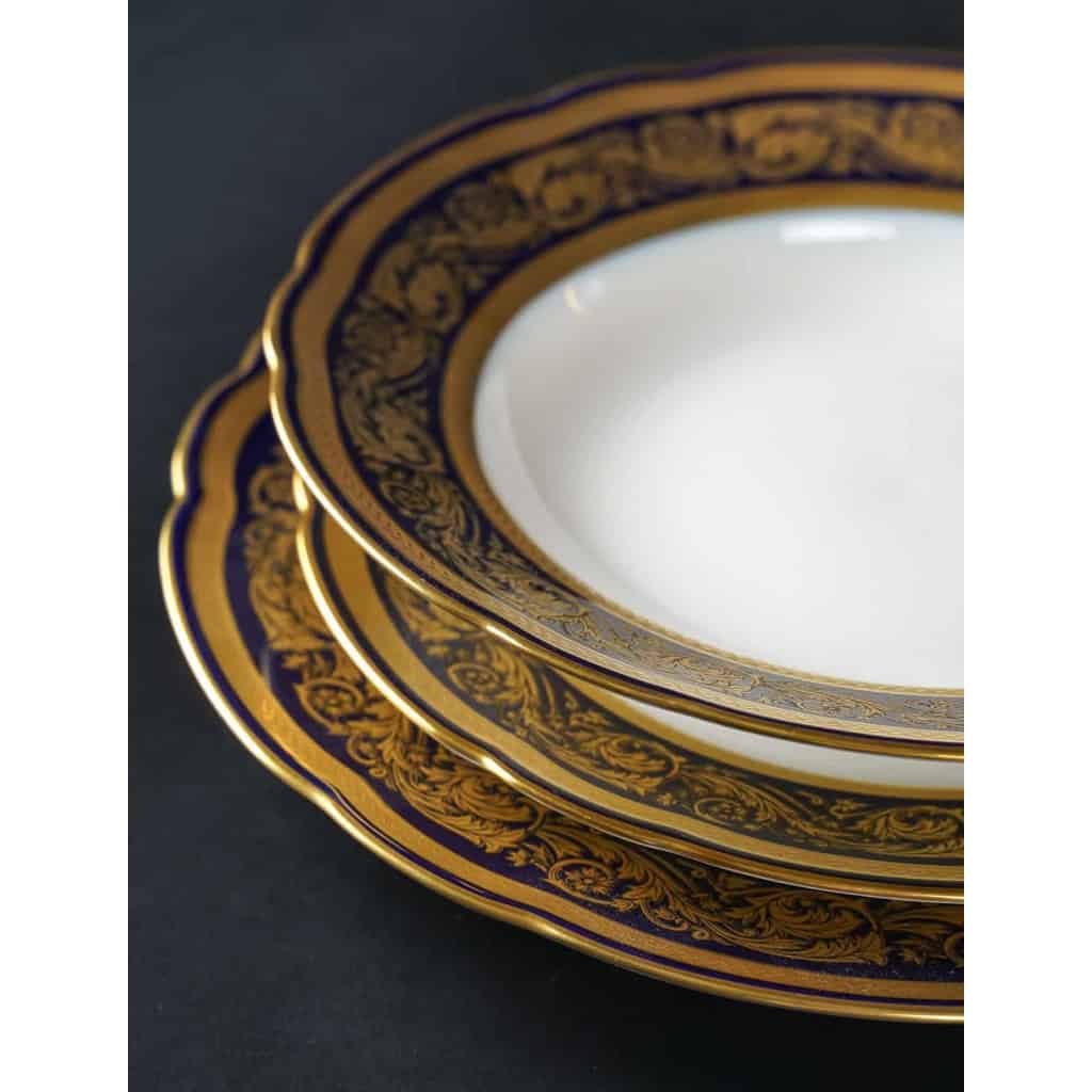 Service à Café en Porcelaine de Limoges | Vendôme Bernardaud | Bleu de four et Or | Ensemble pour 12 Personnes| 27 Pièces | Biron Service à Café en Porcelaine de Limoges | Vendôme Bernardaud | Bleu de four et Or | Ensemble pour 12 Personnes| 27 Pièces