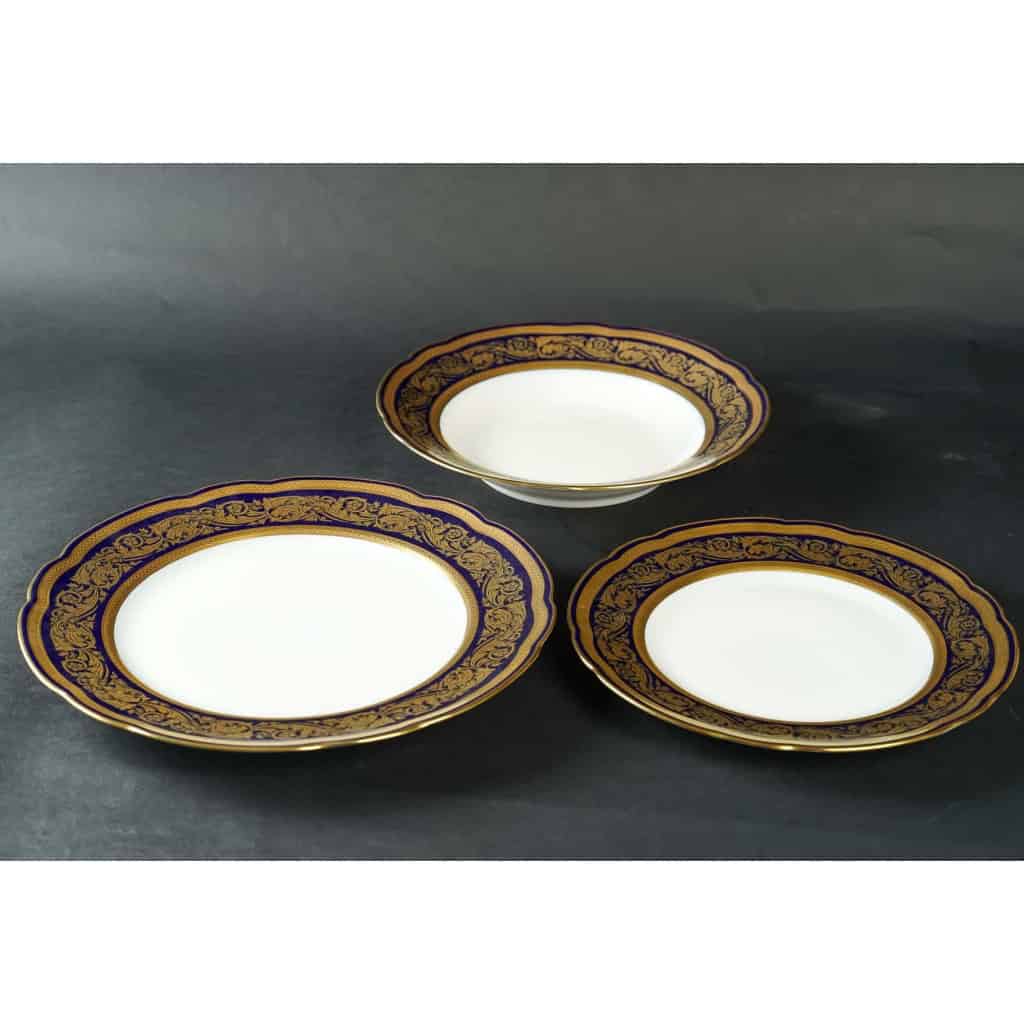 Service à Café en Porcelaine de Limoges | Vendôme Bernardaud | Bleu de four et Or | Ensemble pour 12 Personnes| 27 Pièces | Biron Service à Café en Porcelaine de Limoges | Vendôme Bernardaud | Bleu de four et Or | Ensemble pour 12 Personnes| 27 Pièces
