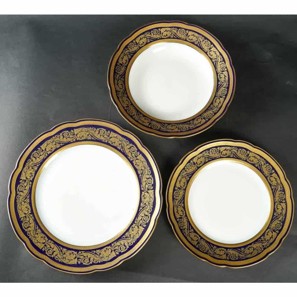 Service à Café en Porcelaine de Limoges | Vendôme Bernardaud | Bleu de four et Or | Ensemble pour 12 Personnes| 27 Pièces | Biron Service à Café en Porcelaine de Limoges | Vendôme Bernardaud | Bleu de four et Or | Ensemble pour 12 Personnes| 27 Pièces