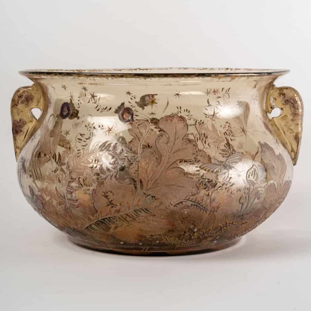 Coupe Jardinière à Anses « Papillons, Sauterelles et Champignons » verre fumé émaillé et doré de Emile GALLE | Biron Coupe Jardinière à Anses "Papillons, Sauterelles et Champignons" verre fumé émaillé et doré de Emile GALLE