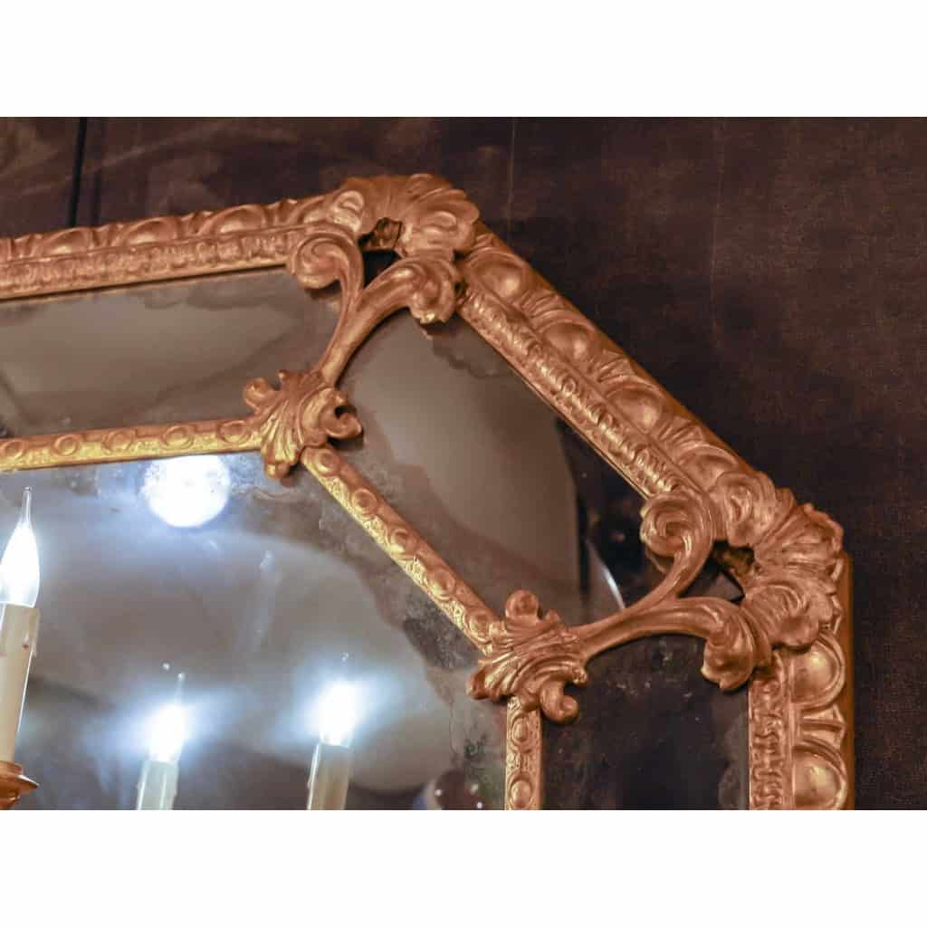 Paire de miroirs de style Louis XIV en bois doré, circa 1880 | Biron Paire de miroirs de style Louis XIV en bois doré, circa 1880