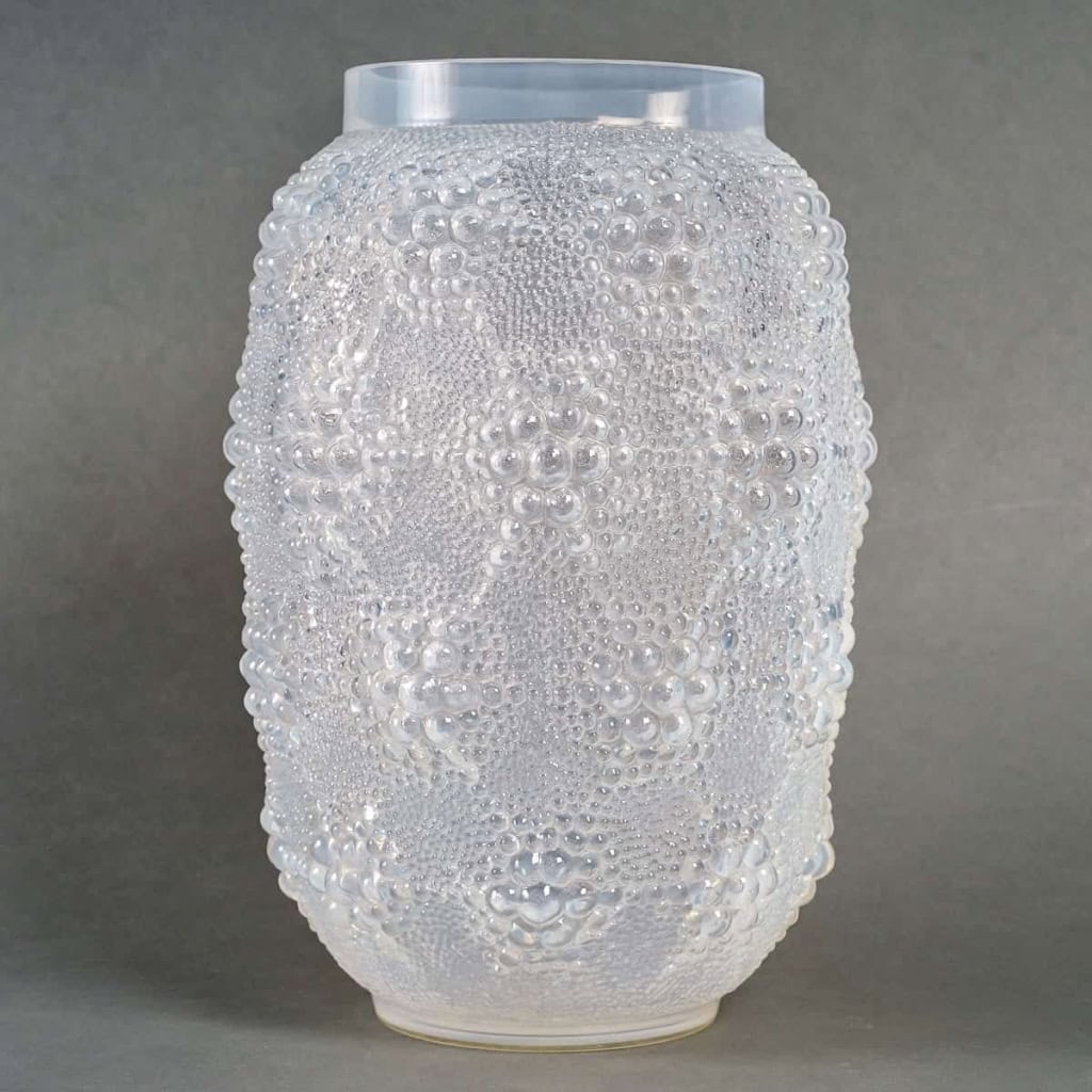 Vase « Davos » verre opalescent de René LALIQUE | Biron |||||||
