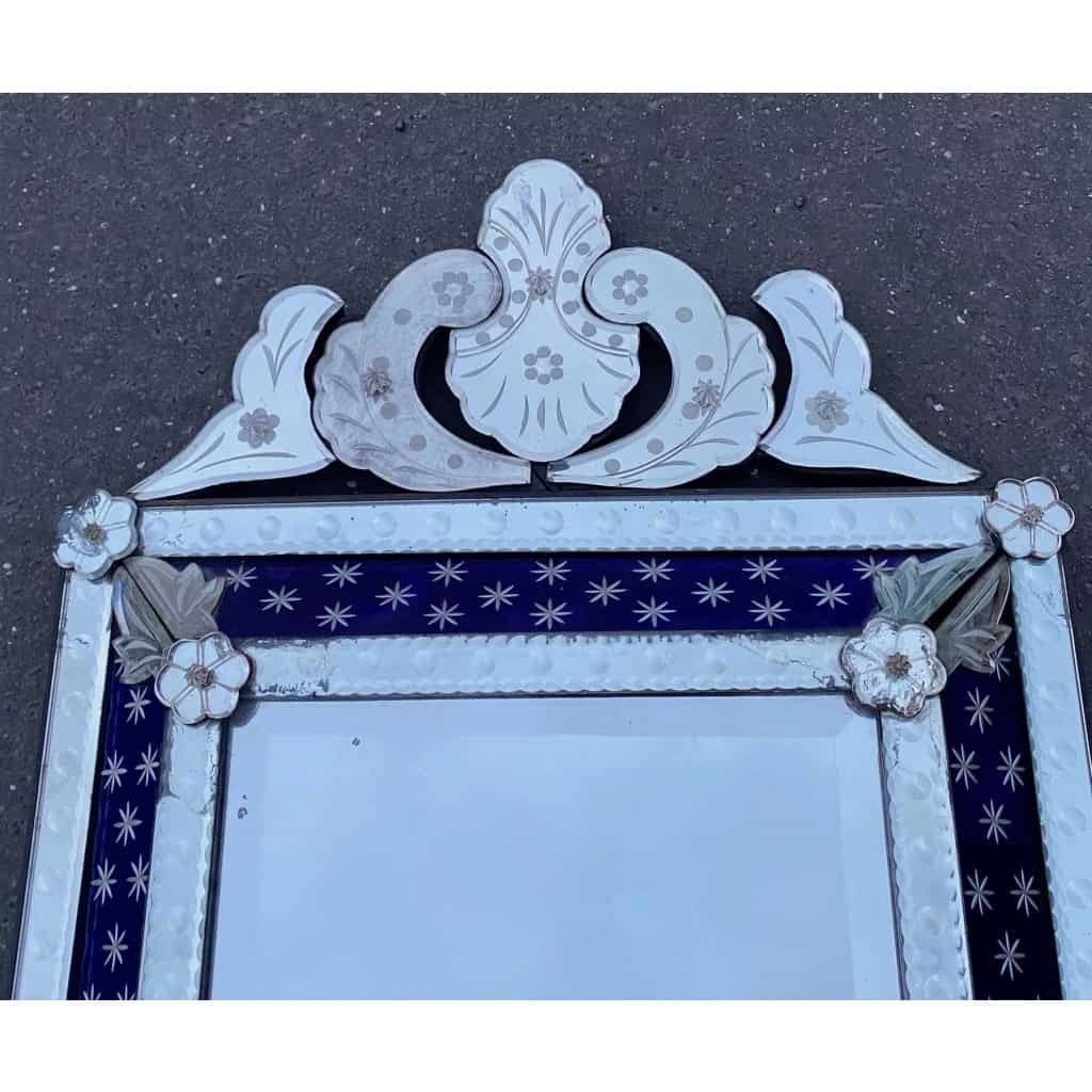 1950/60 ‘ Miroir N3 Venise Rectangulaire à Fronton Avec Cadre en Verre Bleu Orné D Etoiles Argentées Centre Biseauté | Biron 1950/60 ‘ Miroir N3 Venise Rectangulaire à Fronton Avec Cadre en Verre Bleu Orné D Etoiles Argentées Centre Biseauté