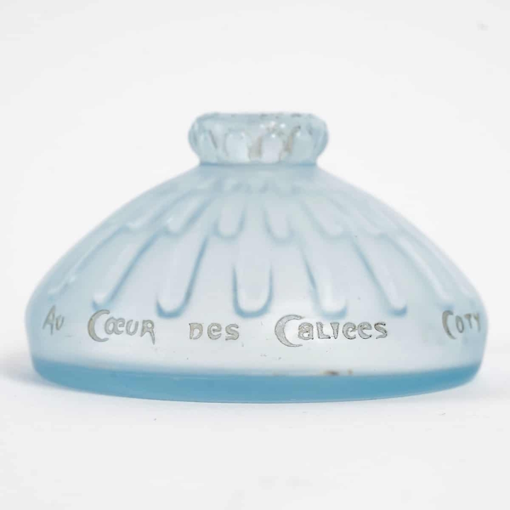 Flacon Prototype « Au Cœur des Calices » verre bleu ciel et bleu foncé de René LALIQUE pour Coty | Biron Flacon Prototype "Au Cœur des Calices" verre bleu ciel et bleu foncé de René LALIQUE pour Coty