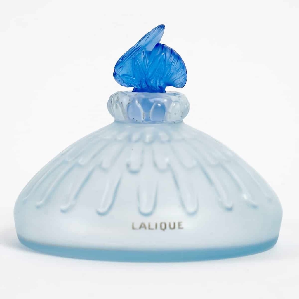 Flacon Prototype « Au Cœur des Calices » verre bleu ciel et bleu foncé de René LALIQUE pour Coty | Biron Flacon Prototype "Au Cœur des Calices" verre bleu ciel et bleu foncé de René LALIQUE pour Coty