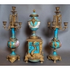 Garniture en porcelaine de Sèvres, XIXème siècle | Biron Garniture en porcelaine de Sèvres, XIXème siècle