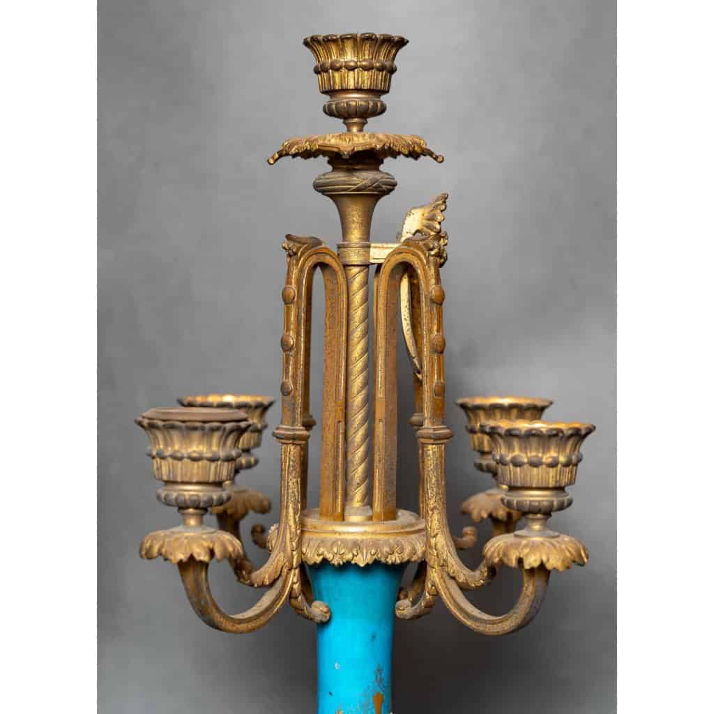 Garniture en porcelaine de Sèvres, XIXème siècle | Biron Garniture en porcelaine de Sèvres, XIXème siècle