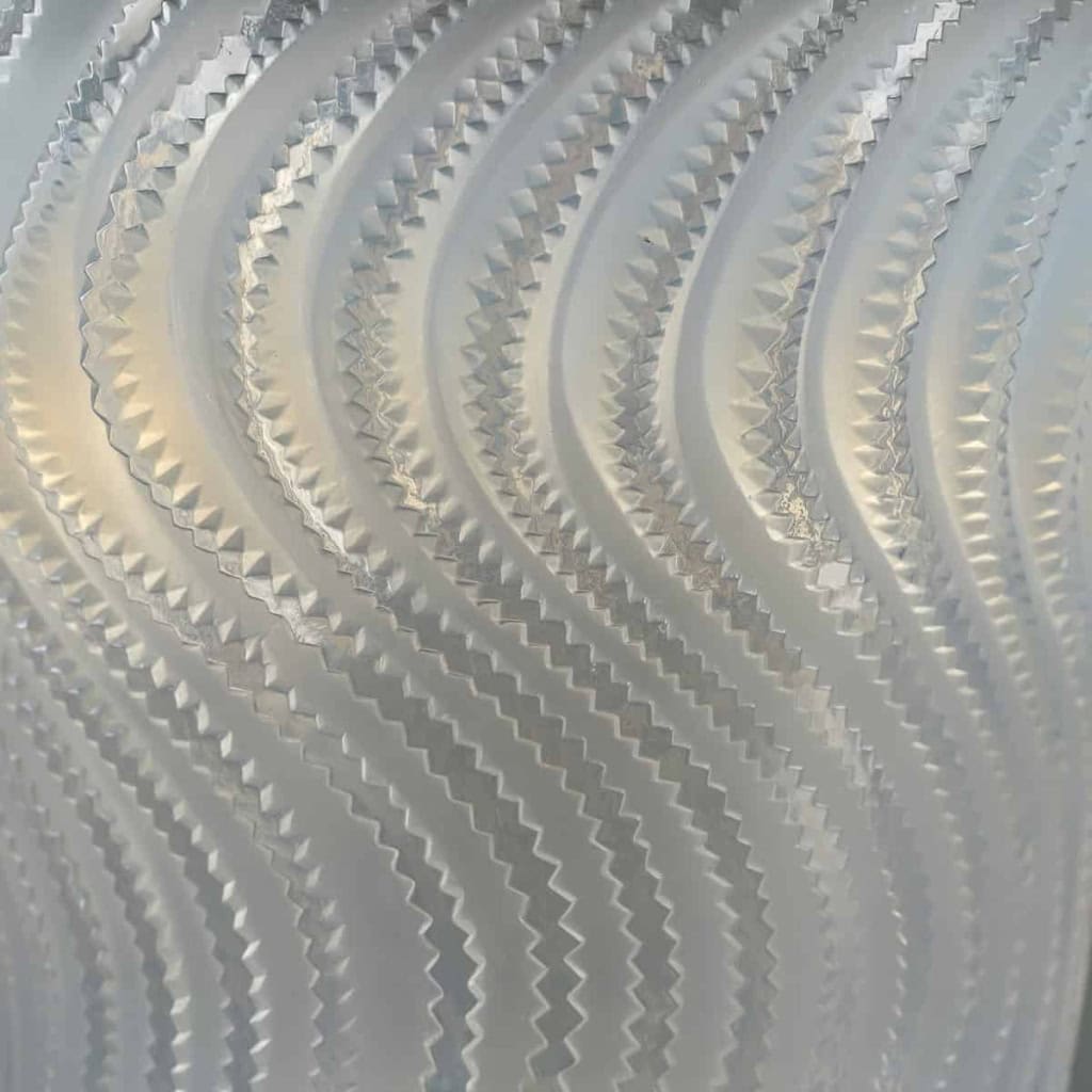 Vase « Actinia » verre opalescent de René LALIQUE | Biron Vase "Actinia" verre opalescent de René LALIQUE