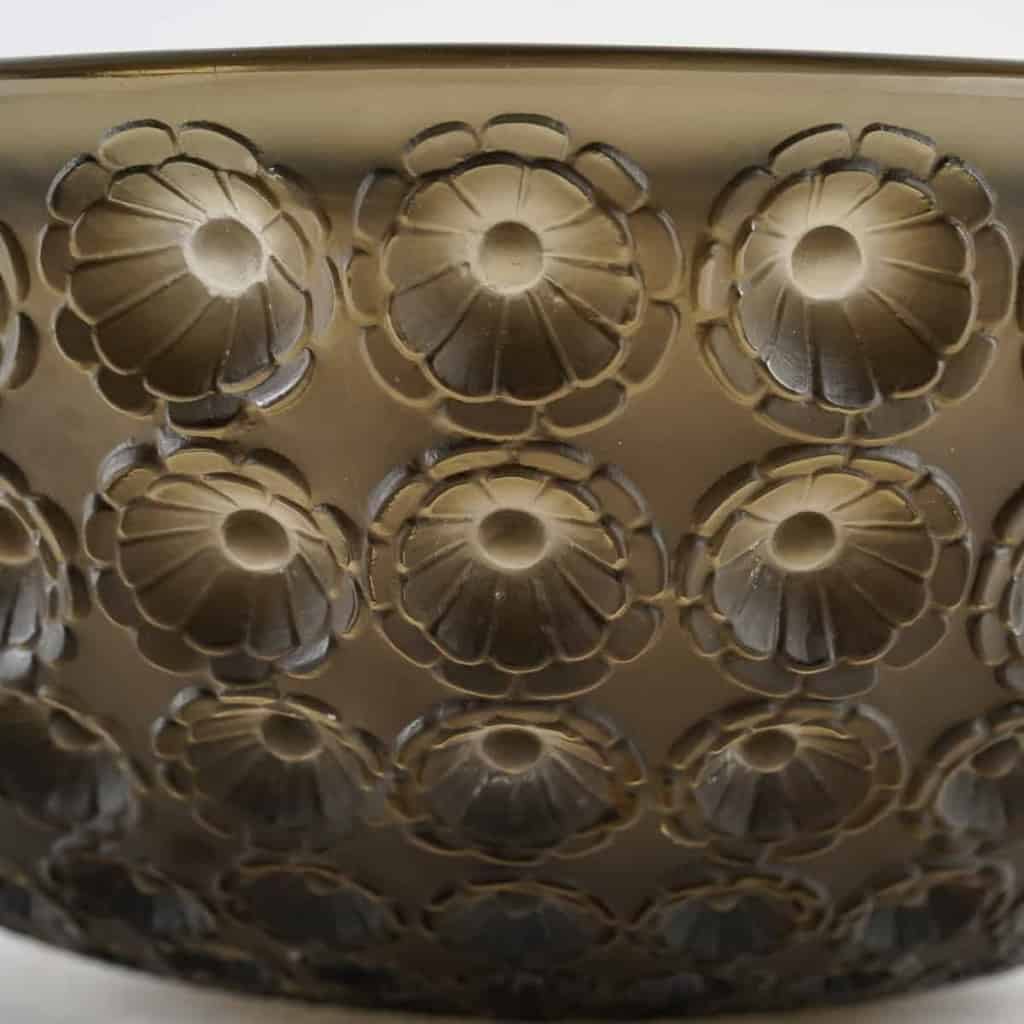 Coupe « Nemours » verre gris topaze fumé de René LALIQUE | Biron Coupe "Nemours" verre gris topaze fumé de René LALIQUE