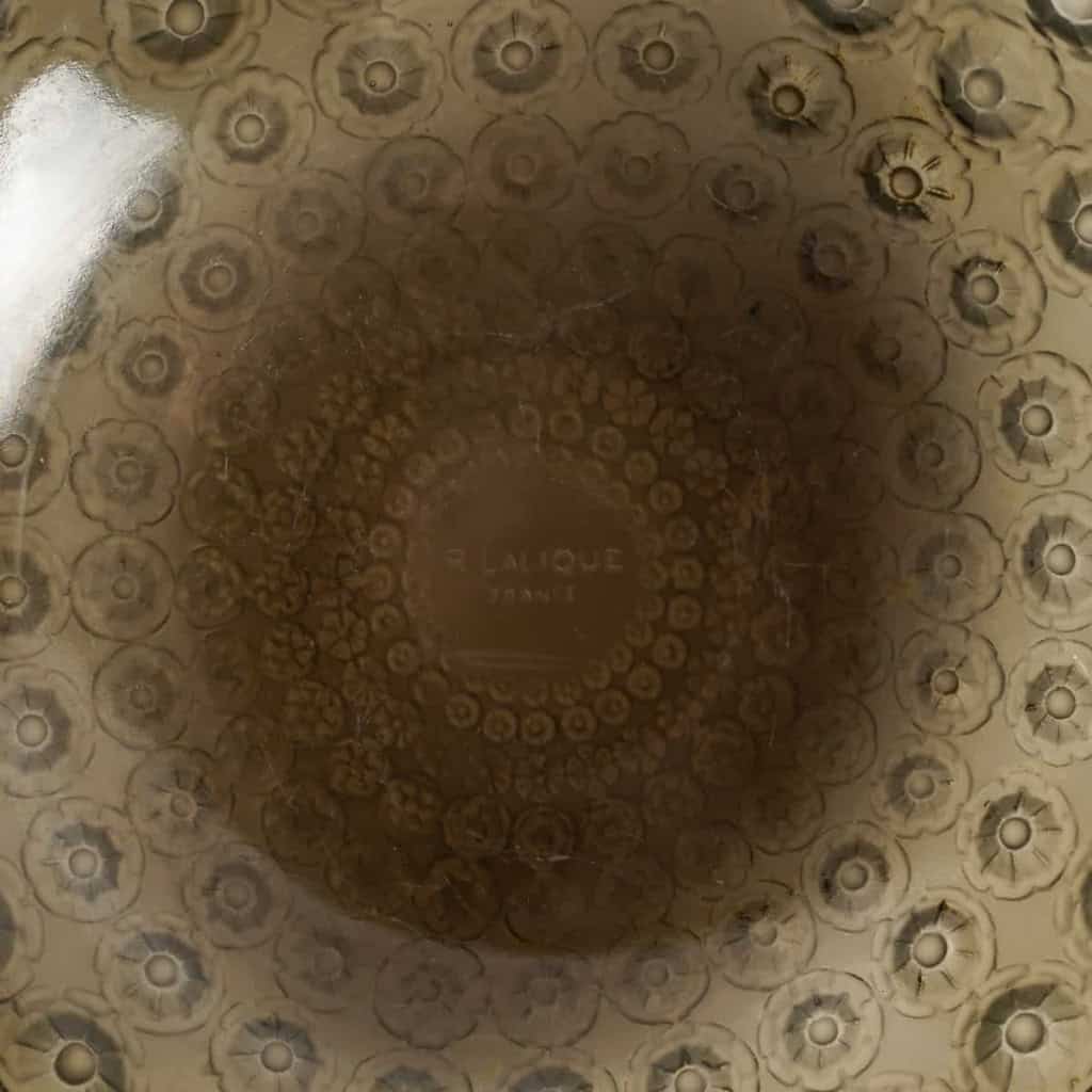 Coupe « Nemours » verre gris topaze fumé de René LALIQUE | Biron Coupe "Nemours" verre gris topaze fumé de René LALIQUE