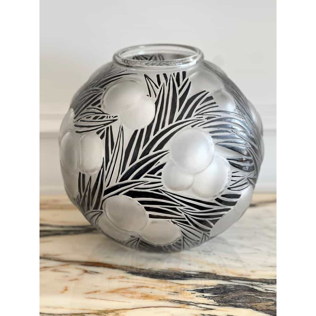 René Lalique : « Oranges » Vase en verre émaillé givré | Biron René Lalique : "Oranges" Vase en verre émaillé givré