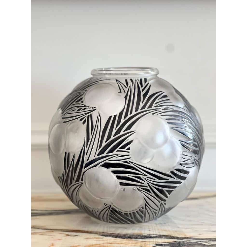 René Lalique : « Oranges » Vase en verre émaillé givré | Biron René Lalique : "Oranges" Vase en verre émaillé givré